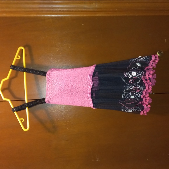 Handmade skull top, Size XS, Black, Pink & White. - Picture 5 of 6